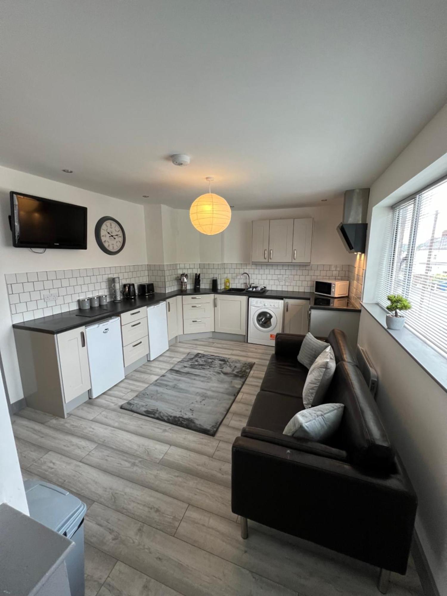 Cosy Modern Apartment Warrington Exterior foto