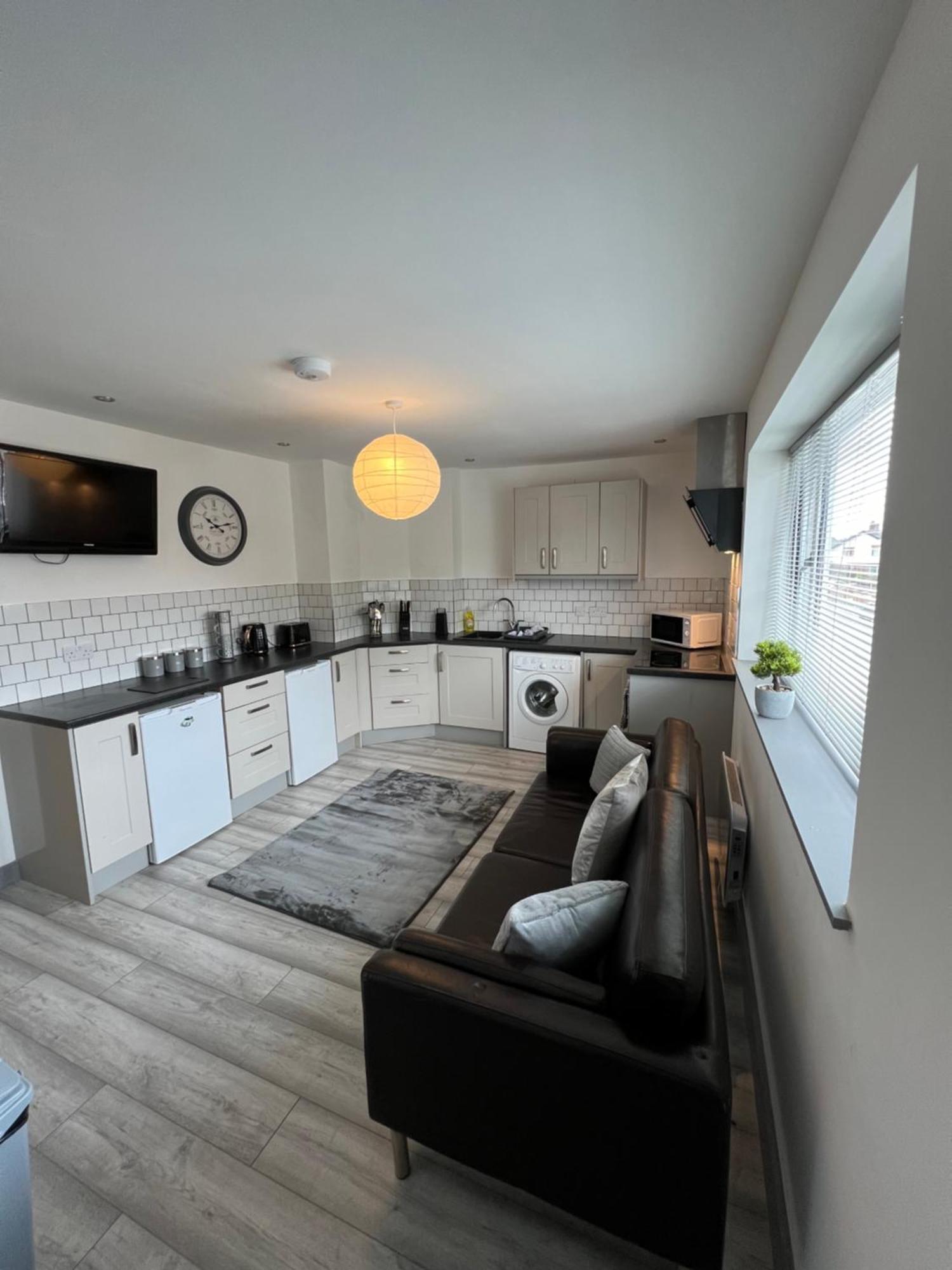 Cosy Modern Apartment Warrington Exterior foto