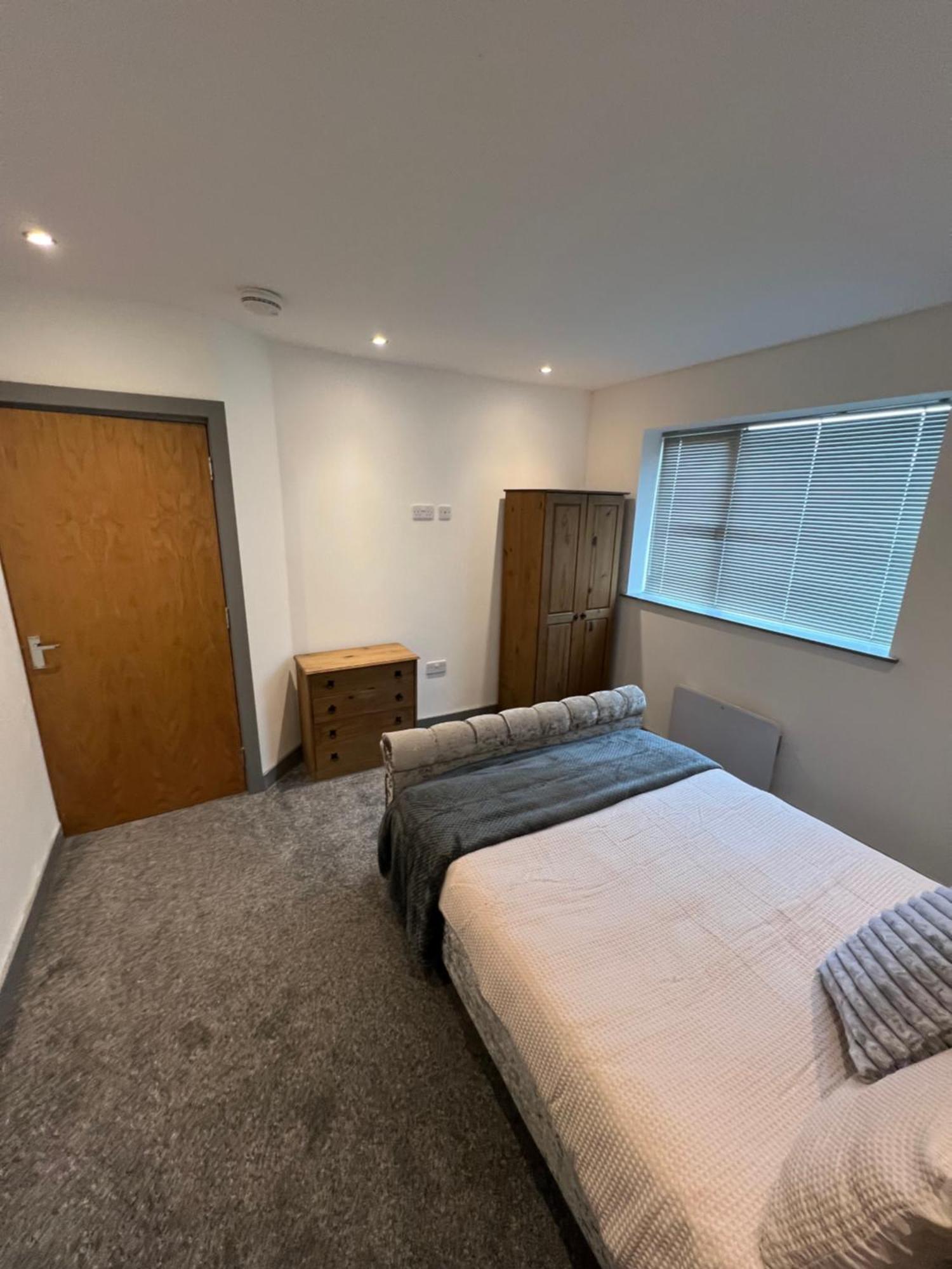 Cosy Modern Apartment Warrington Exterior foto
